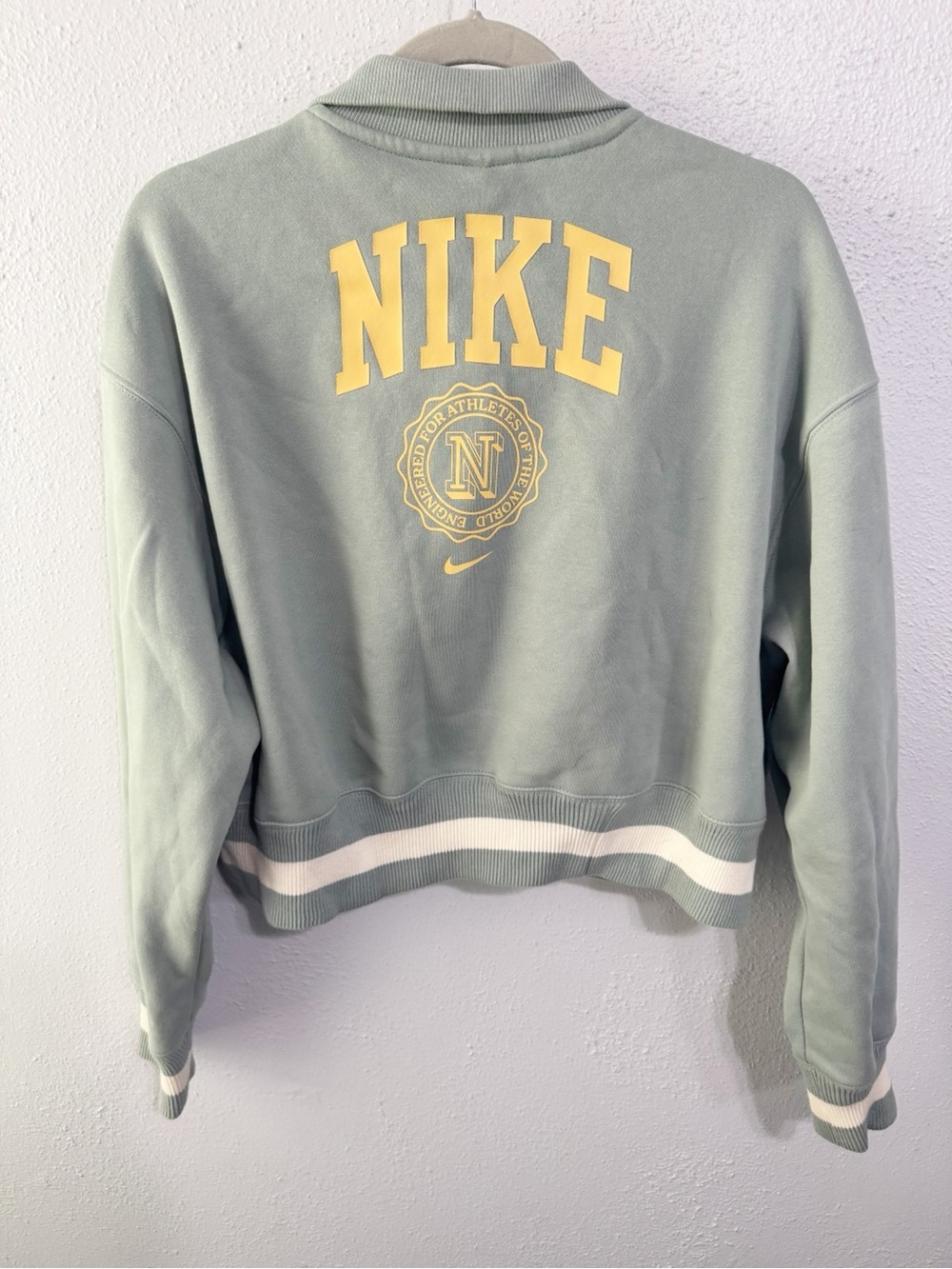 Nike Sage Green Cropped Crewneck Sweatshirt with embroidered Yellow Logo med